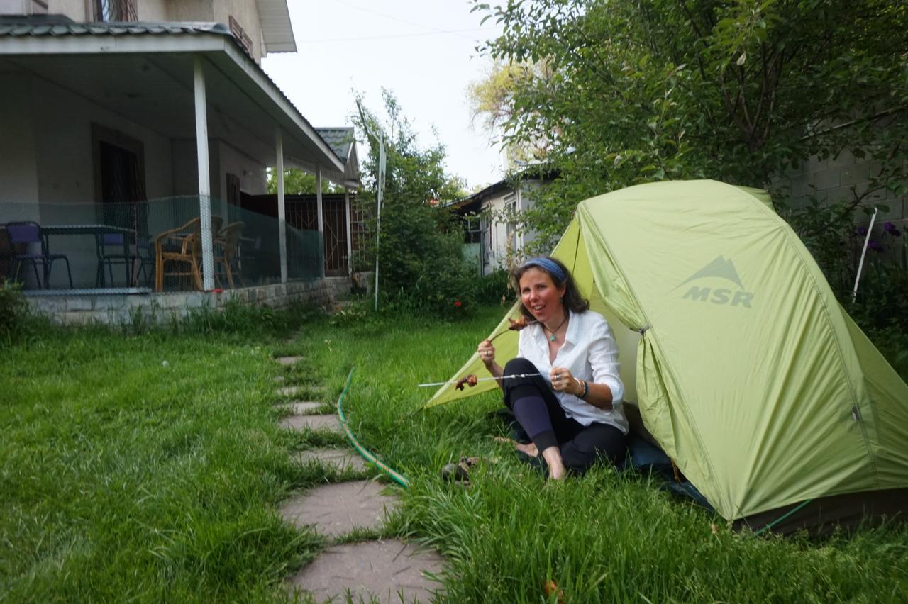 "European" Backpackers Hostel In Almati Kültér fotó