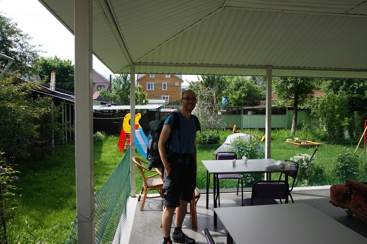 "European" Backpackers Hostel In Almati Kültér fotó